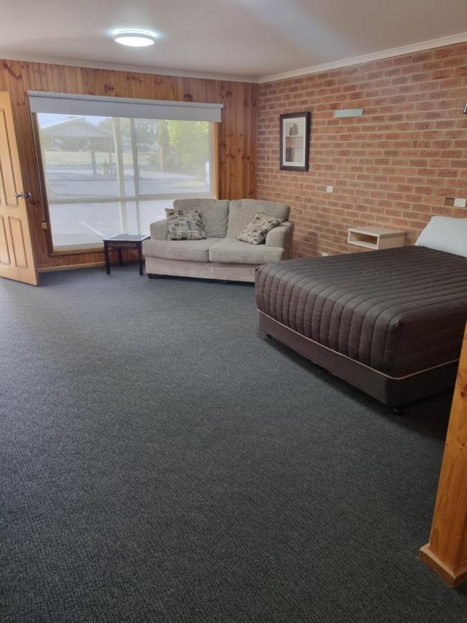 Country Roads Motor Inn Naracoorte Exterior foto